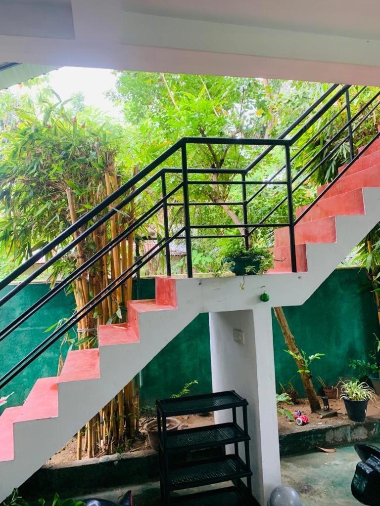 Indusara Villa Бентота Екстериор снимка