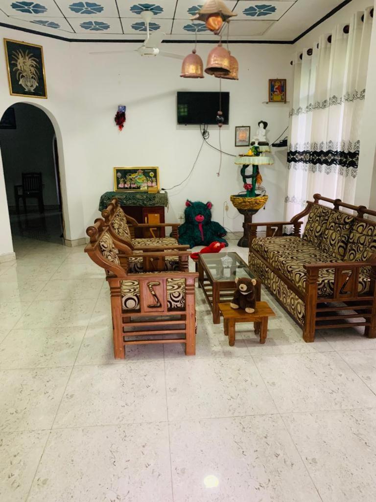 Indusara Villa Бентота Екстериор снимка